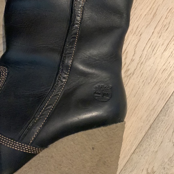 Timberland dark brow, size 9 boots with the fur - Picture 2 of 5